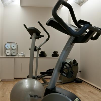 Fitness room in Hôtel de Sèze