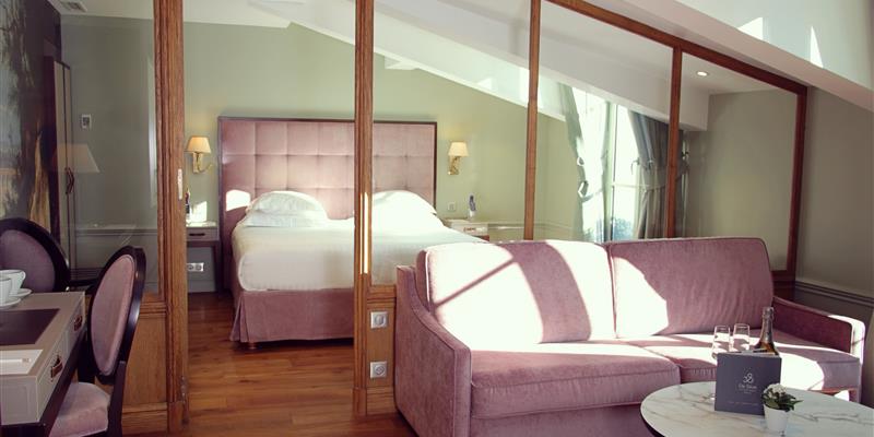 Suite Port de la Lune, romantic in the center of Bordeaux